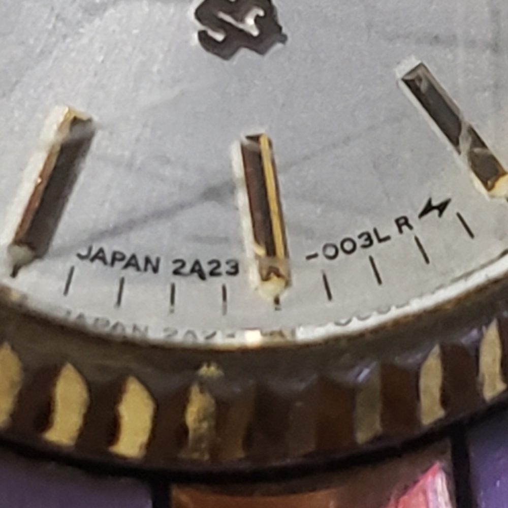 Seiko Quartz Vintage Water Resistant Two Tone Jubilee Band Fluted Bezel Watch - Picture 13 of 16